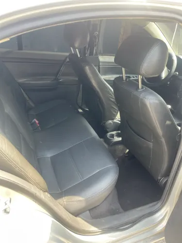 Volkswagen Polo Sedan 1.6 MI Total Flex 8V 4P 2006