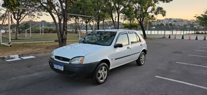 Ford Fiesta GL 1.0 5P 2000