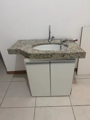 Móvel de banheiro 