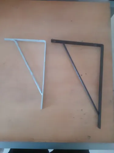 Mão francesa branca 24 peças de 0.23 cm e 6 peças pretas de a.29 cm