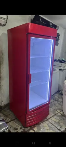 Expositora 220v funcionando normalmente 