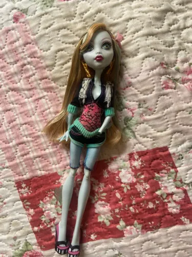 Boneca monster high