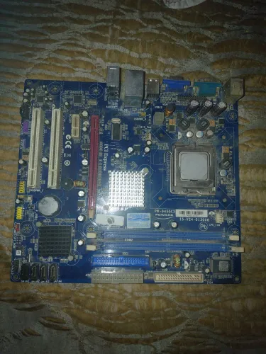 Placa-mãe PCWare PW-945GCX - SOCKET LGA 775