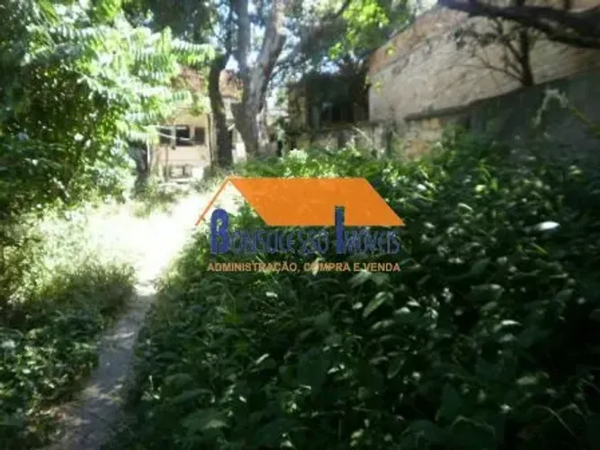 Terreno em Belo Horizonte, no bairro Caiçaras, à venda.