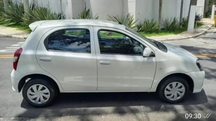 Toyota Etios X 1.3 Flex 16V 5P Mec. 2020