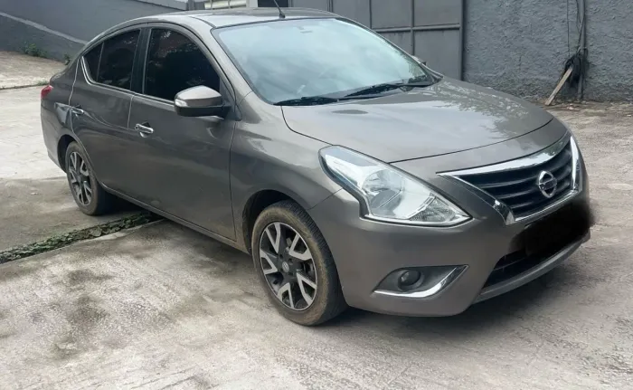 Nissan Versa SL 1.6 16V Flexstart 4P Aut. 2017
