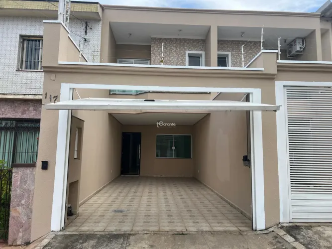 Sobrado para venda e locação com 120m² e 2 vagas