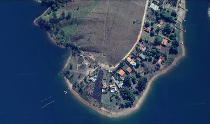 Terreno em Delfinópolis - 1470m²  - 28m para represa