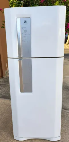 Vendo geladeira 