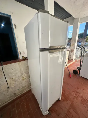 Geladeira Com garantia e entrega grátis 