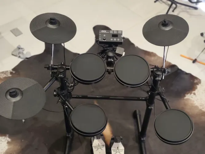 Bateria eletrônica aroma tdx-15, Bateria eletrônica.