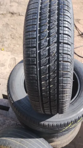 Vendo 1 Pneu 175-70-14 seminovo PIRELE