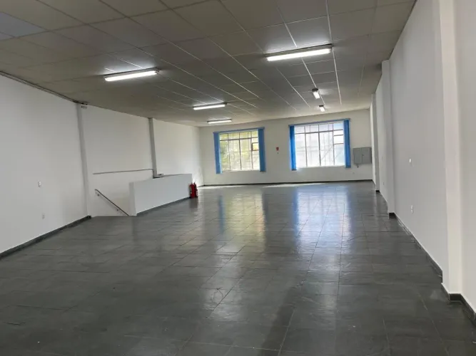 Sobreloja na Rua Clímaco Barbosa, 144 220 m²