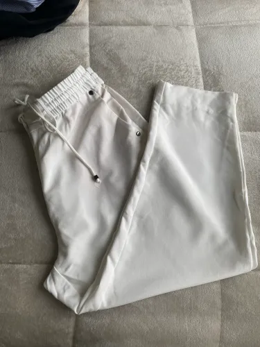 Calça fluida em crepe - branca
