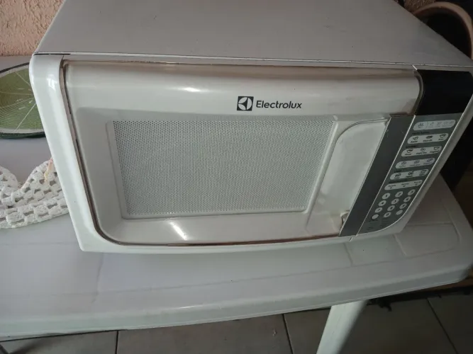 Vendo um micro-ondas