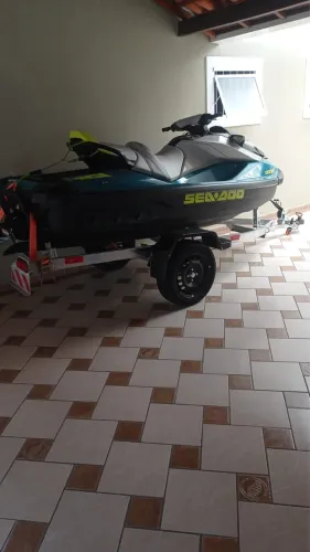 Jet ski sea doo gti 170se