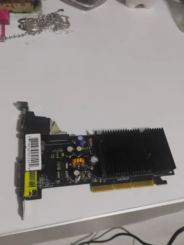 Placa de vídeo GFORCE 6200 256MB