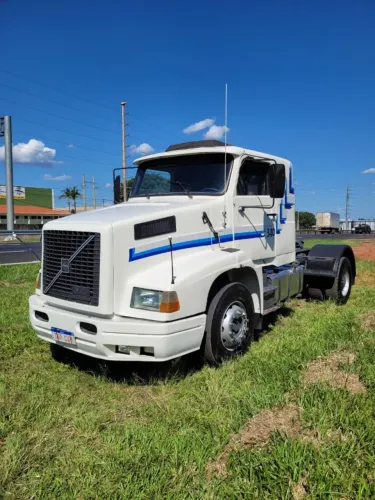 VOLVO 340 NL10 TOCO 4X2 1993 / 1993 CABINE LEITO