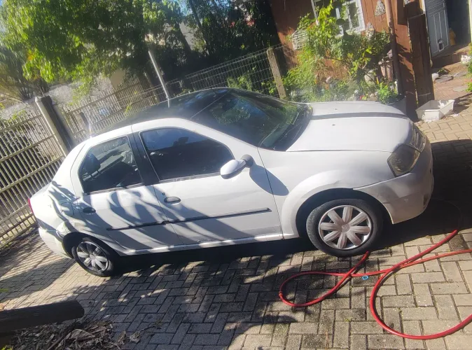 Renault Logan Expression Hi-flex 1.6 8V 4P 2008
