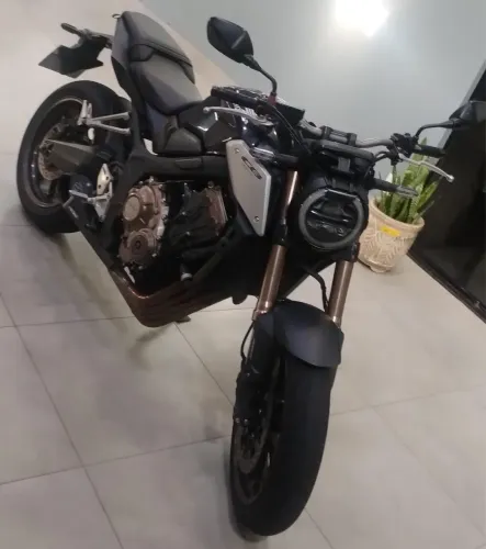 Vendo CBR 650R 2022