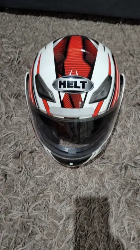 Vendo capacete boca de lobo 