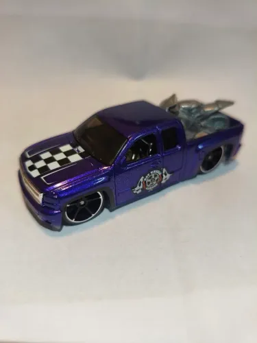 Hot Wheels Chevy Silverado Hw Garage 2010 Roxo Raridade