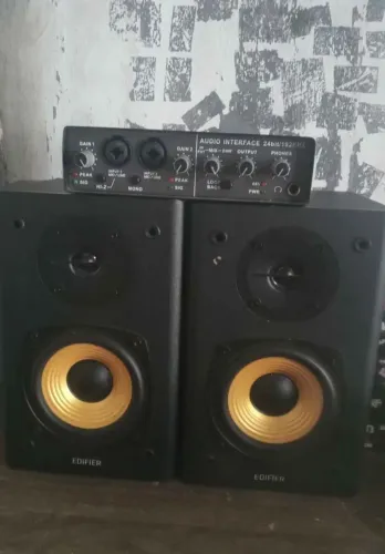 MONITORES DE AUDIO EDIFIER.