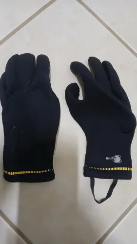 Luva de neoprene