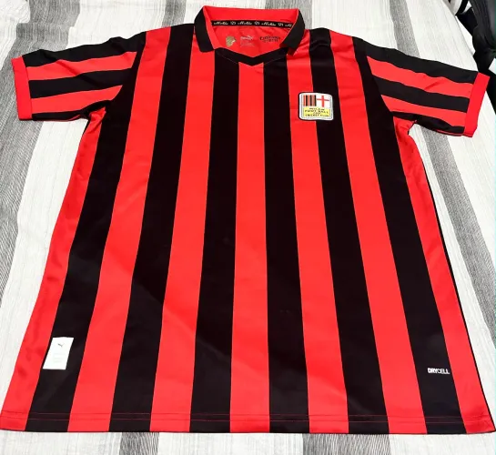 Camisa Milan 125 anos.