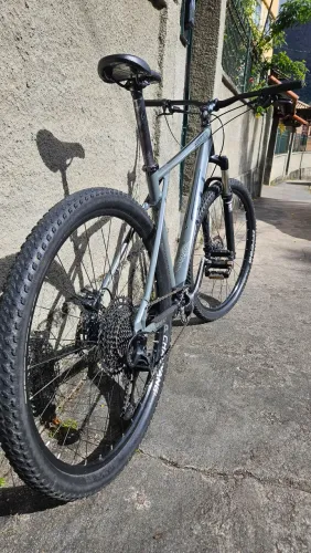 MOUNTAIN BIKE GT ZASKAR ARO 29