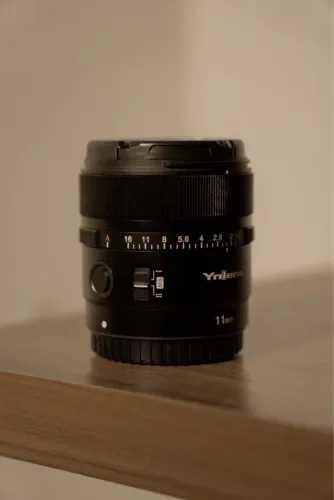 Lente yongnuo 11mm 1.8 AF/MF - 8x de R$212