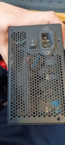 Fonte de computador Corsair cx650