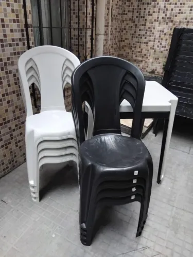 Cadeira Plástica BISTRÔ NOVAV FILLA Maravilhosa RW30