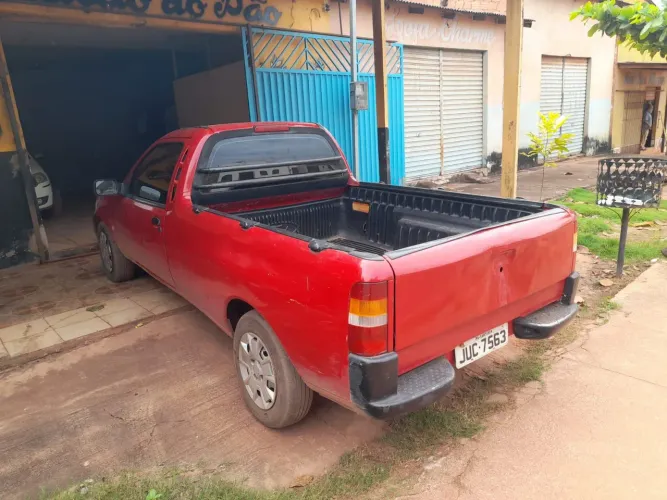 Ford Courier 1.6 L/ 1.6 Flex 2002