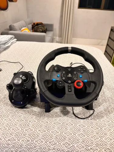 Logitech G29 com Marcha- Seminovo