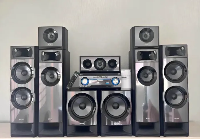 Vendo Home Theater Sony Muteki 7.2 canais,