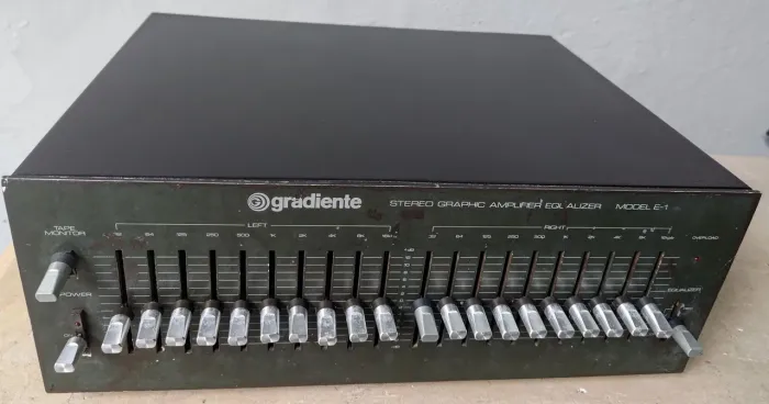 Equalizador E1 Gradiente System One funcionando perfeitamente 