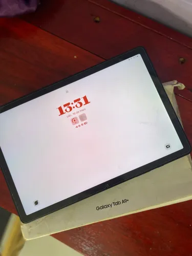 Tablet + teclado + mause 