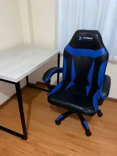 Mesa e cadeira gamer