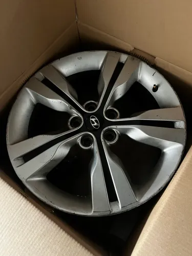 Roda original veloster aro 18