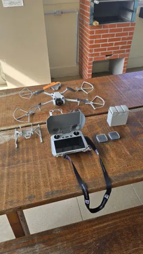 DJI Mini 3 Combo com Tela