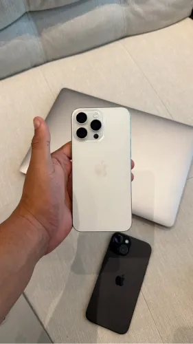 iPhone 15 pro Max 256 Zero