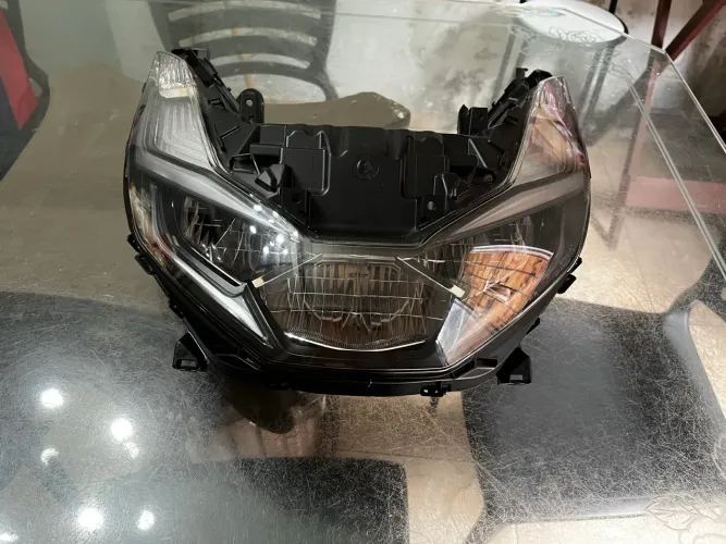 FAROL DIANTEIRO - PCX 2025