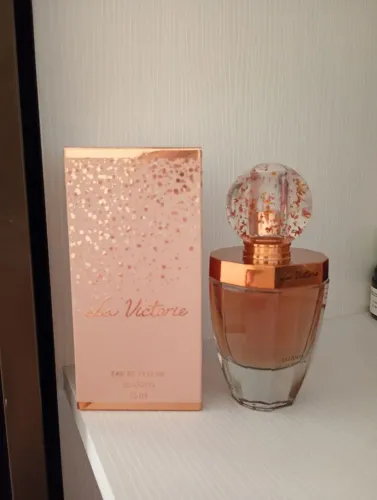Perfume La Victorie- novo,na embalagem original,sem uso