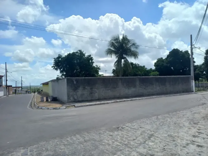 Lote/Terreno de esquina em Avenida Calçada à Venda, 2376 m² por R$ 200.000