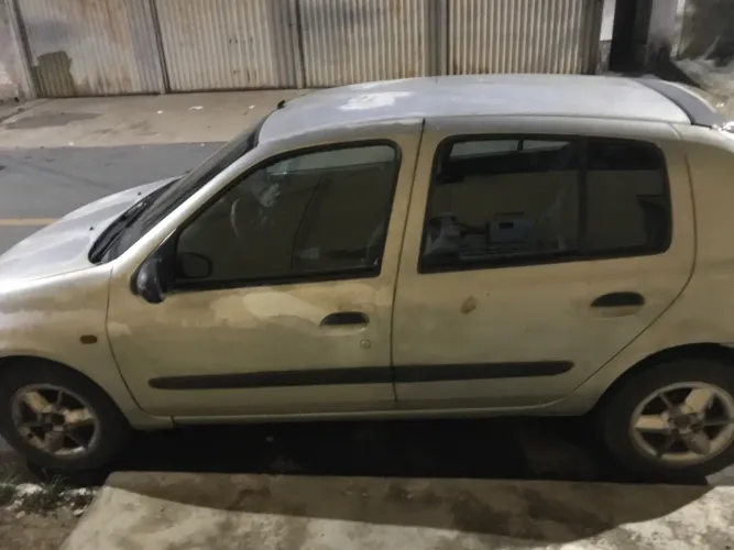 Renault Clio SI 1.6 16V 4P 2001