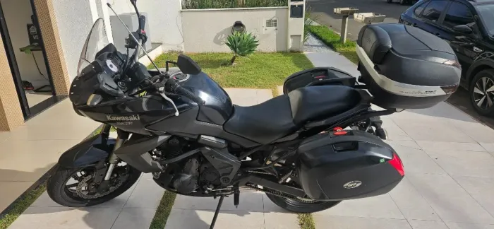 Versys 650 ABS 2012 com acessórios 