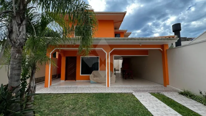 Casa exclusiva no Centro Histórico de Garopaba!