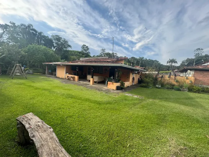 CHÁCARA com; 1.500,00m2; na Cidade Top 10 do momento; SÃO ROQUE-SP Casa, laguinho, Rio, ga