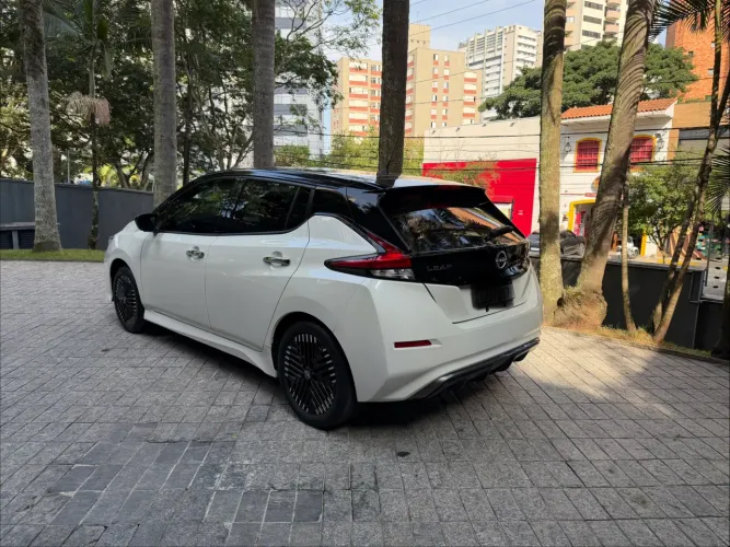 Nissan Leaf Aut. (elétrico) 2023